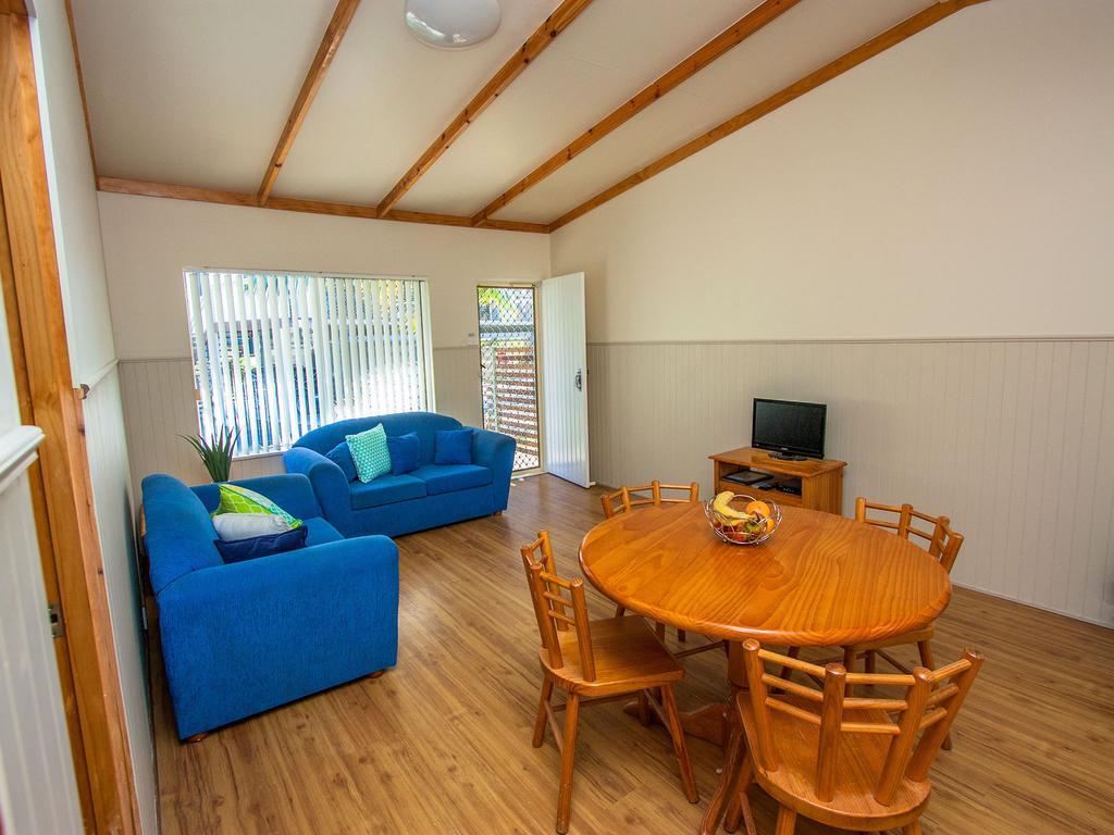 Caseys Beach Holiday Park Sunshine Bay Værelse billede