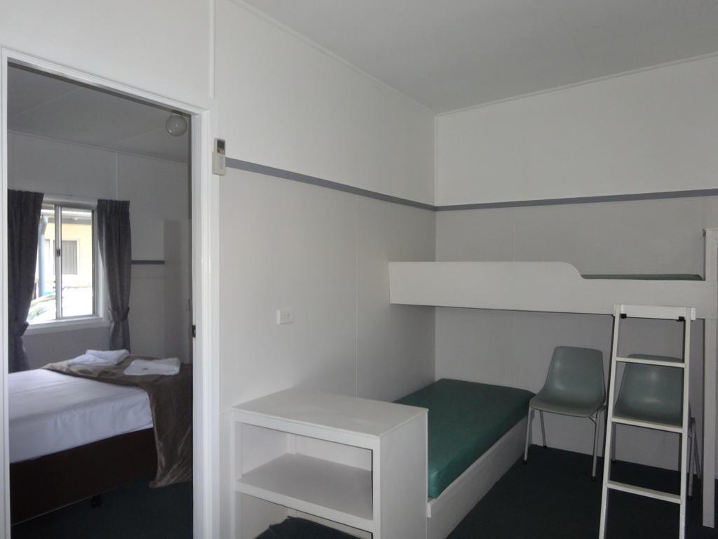 Caseys Beach Holiday Park Sunshine Bay Eksteriør billede