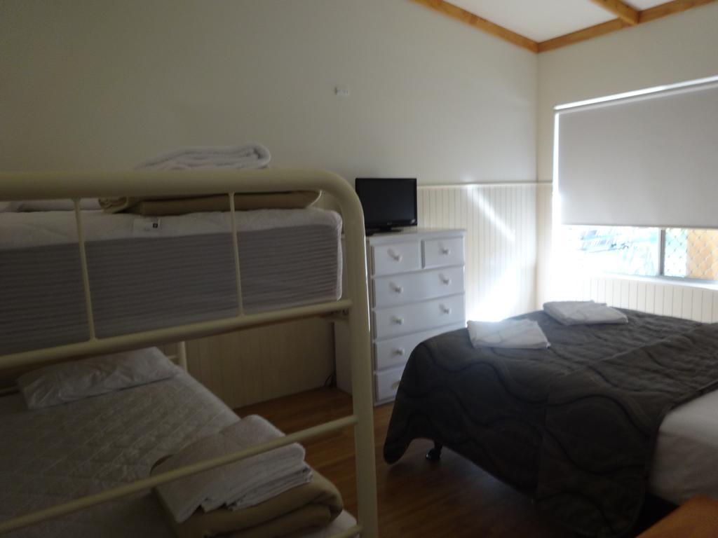 Caseys Beach Holiday Park Sunshine Bay Eksteriør billede