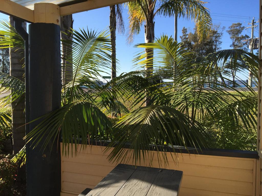 Caseys Beach Holiday Park Sunshine Bay Eksteriør billede
