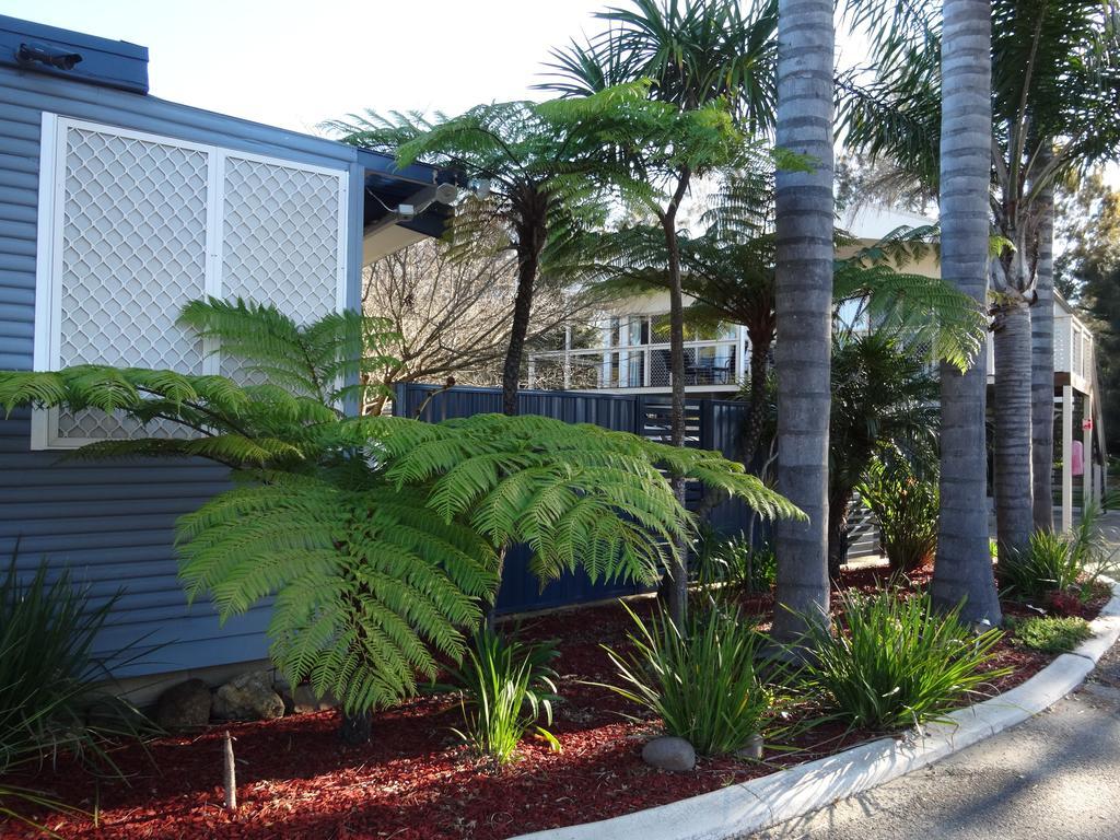 Caseys Beach Holiday Park Sunshine Bay Eksteriør billede