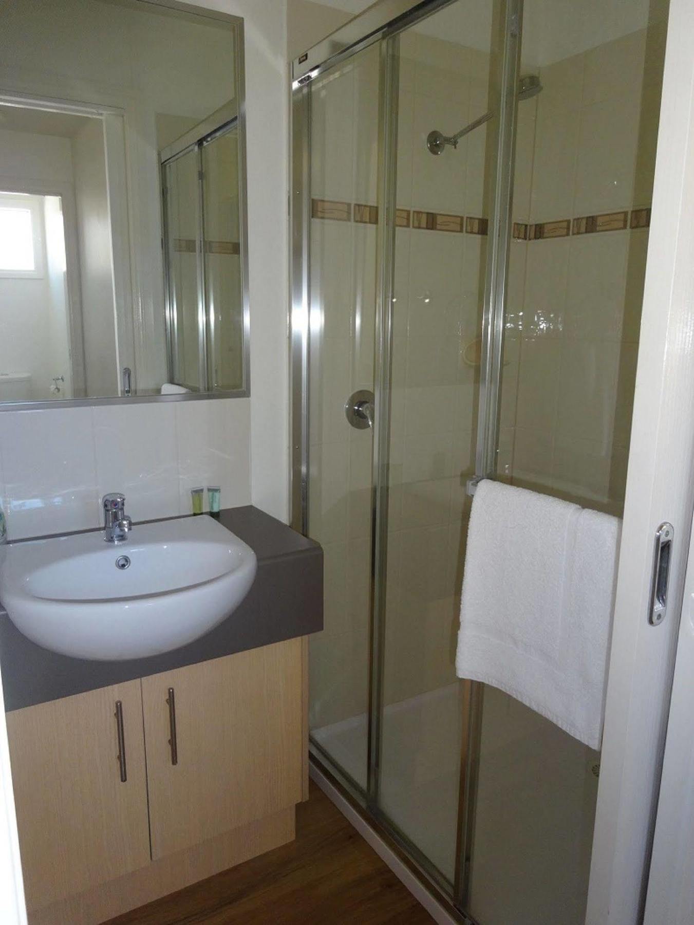 Caseys Beach Holiday Park Sunshine Bay Eksteriør billede