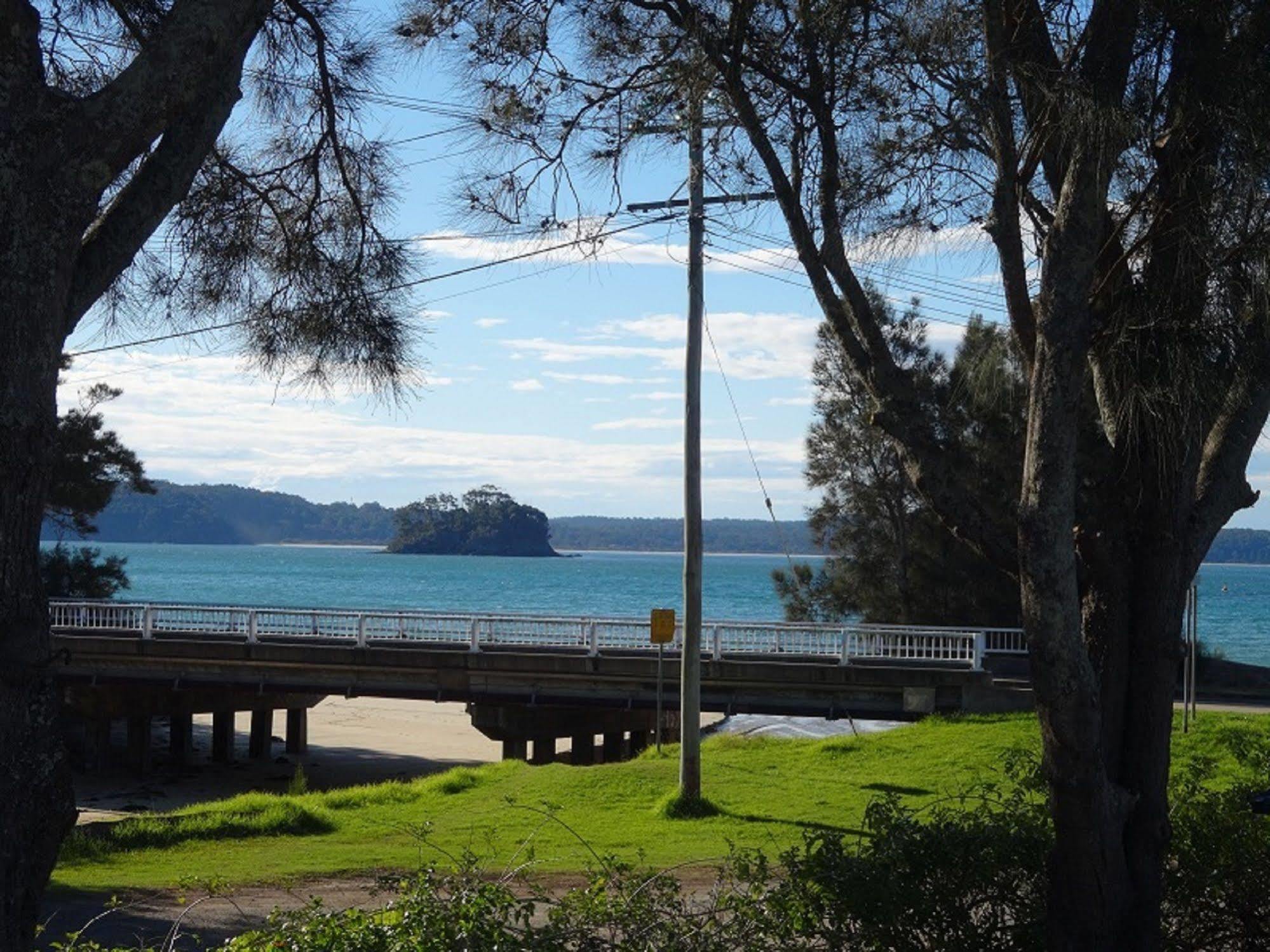 Caseys Beach Holiday Park Sunshine Bay Eksteriør billede